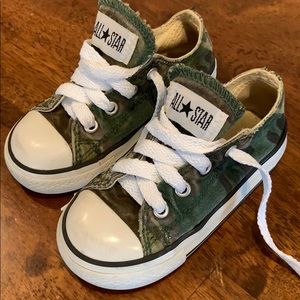 COPY - Converse camo shoes